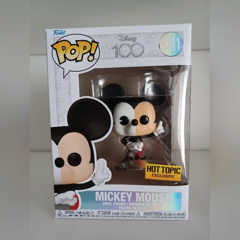 Disney Mickey‎ Mouse 1311 Disney 100 Hot Topic Exclusive Vinyl Figure Funko Pop